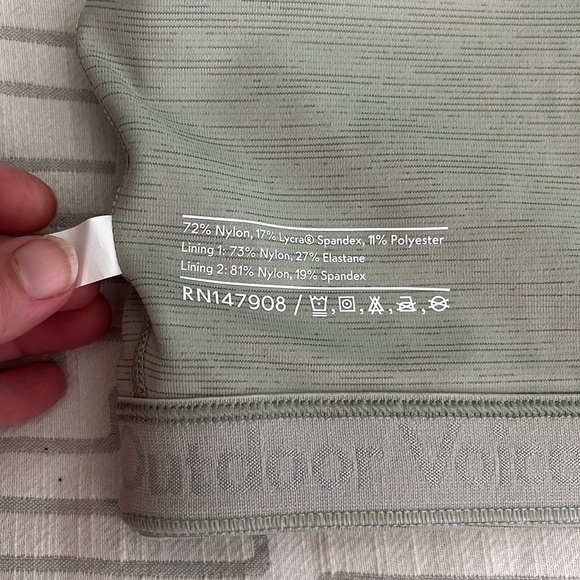 Outdoor Voices Move Free TechSweat Crop Top large - Picture 10 of 16